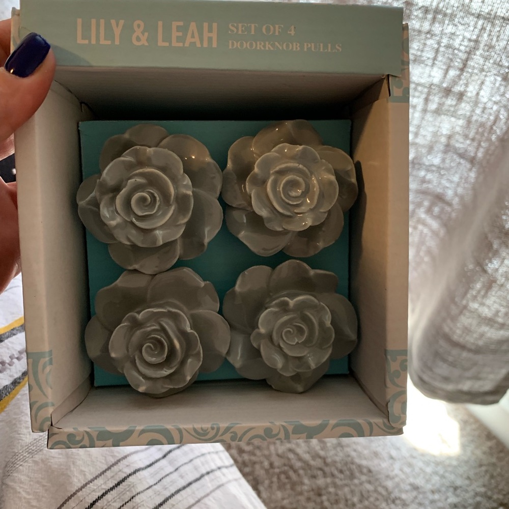 Gray rose knobs